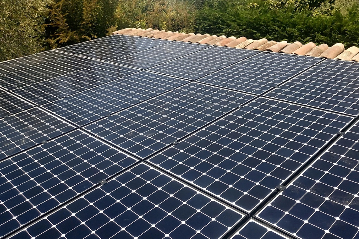 panneaux photovoltaïque azur système solaire