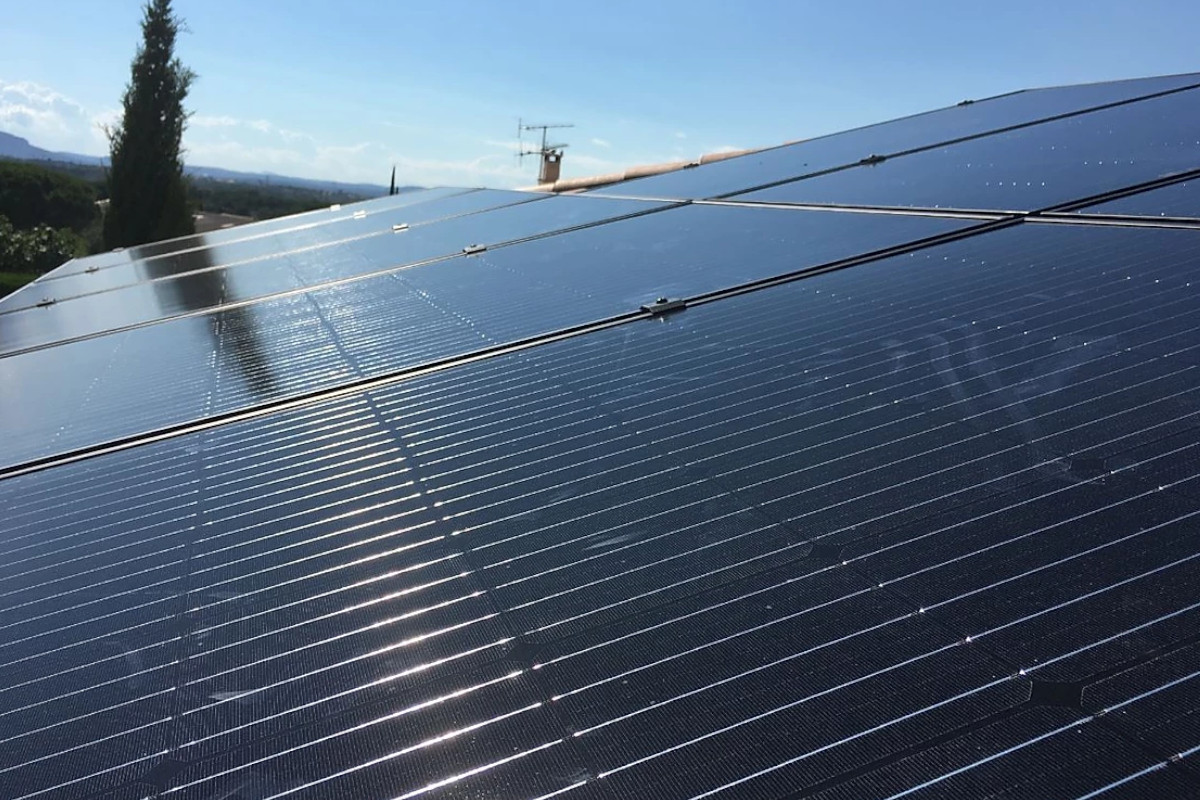panneaux photovoltaïque azur système solaire