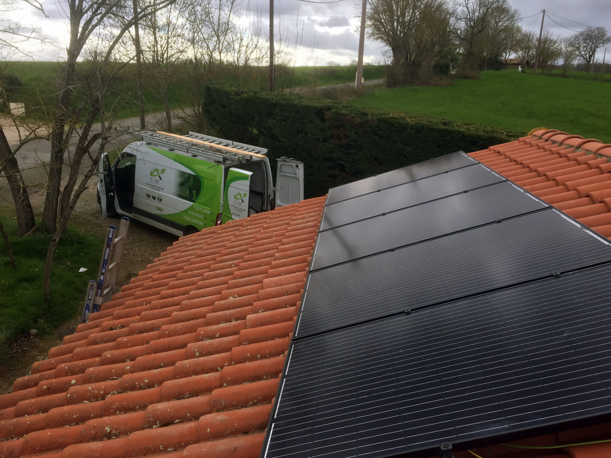 c2ef panneaux solaires