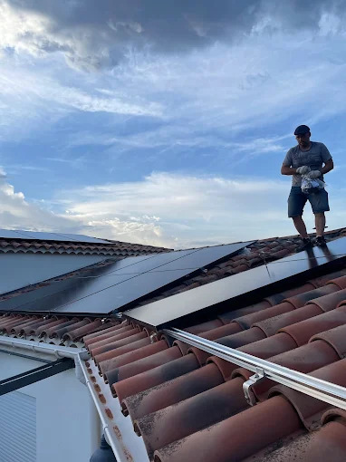Installateur panneaux solaires photovoltaïques ENR Sud-Est