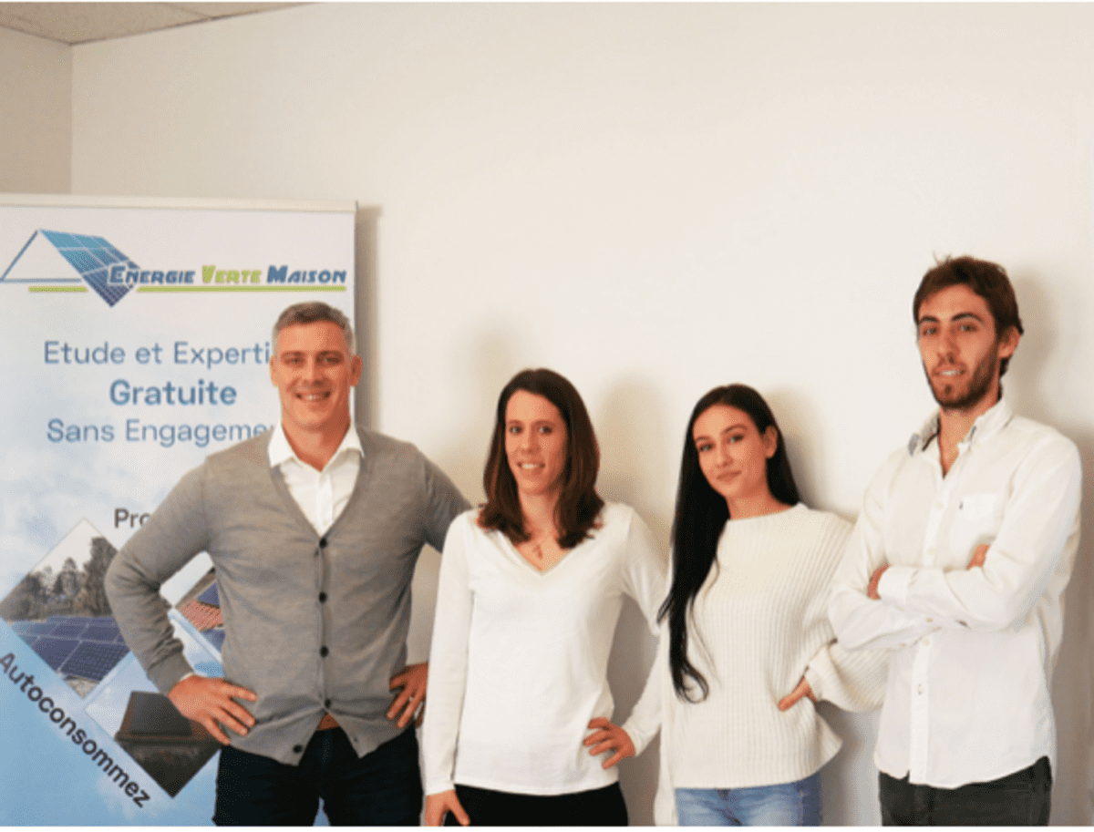 equipe experts solaires energie verte maison