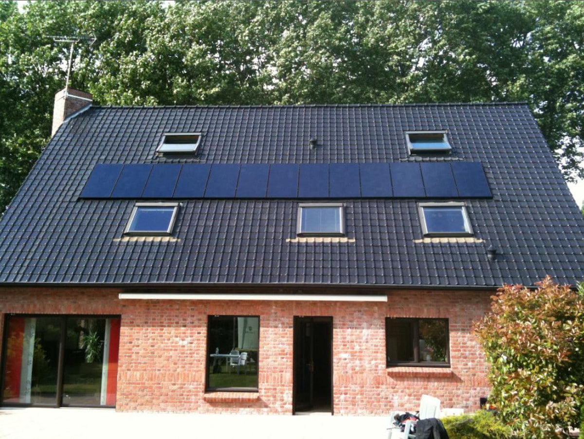 Installation panneau solaire kbane