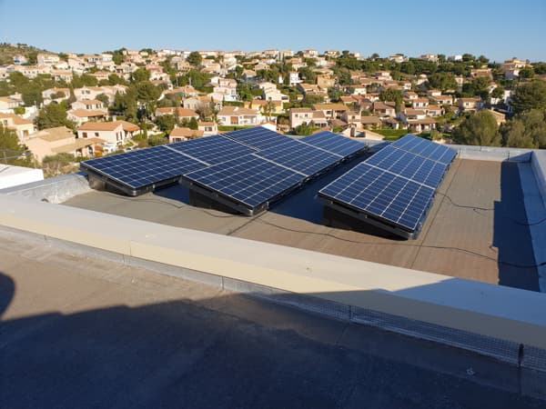 panneaux solaires photovoltaïques toiture plate Solarius Marseille