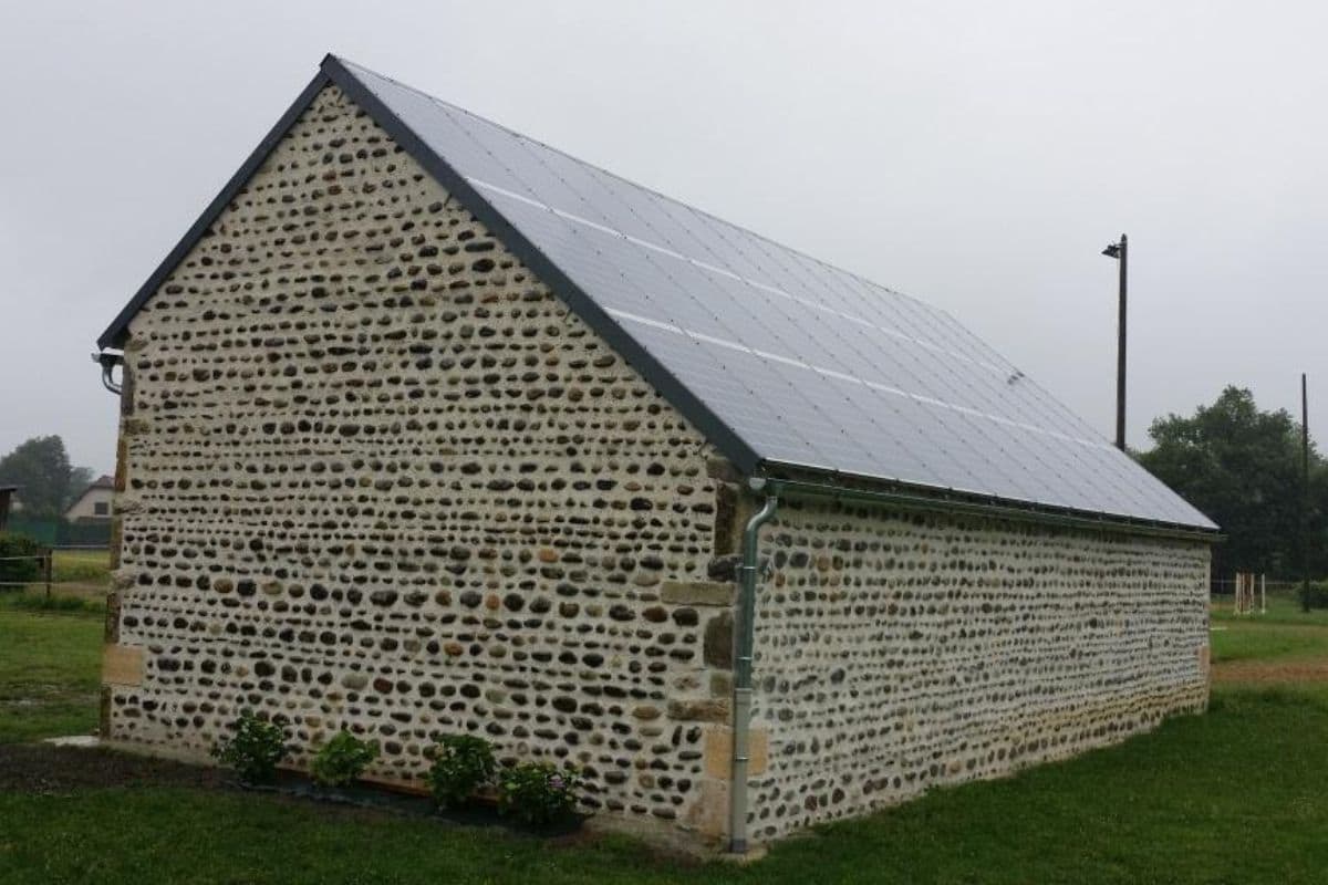 Panneaux solaires photovoltaïques toiture Voltarium