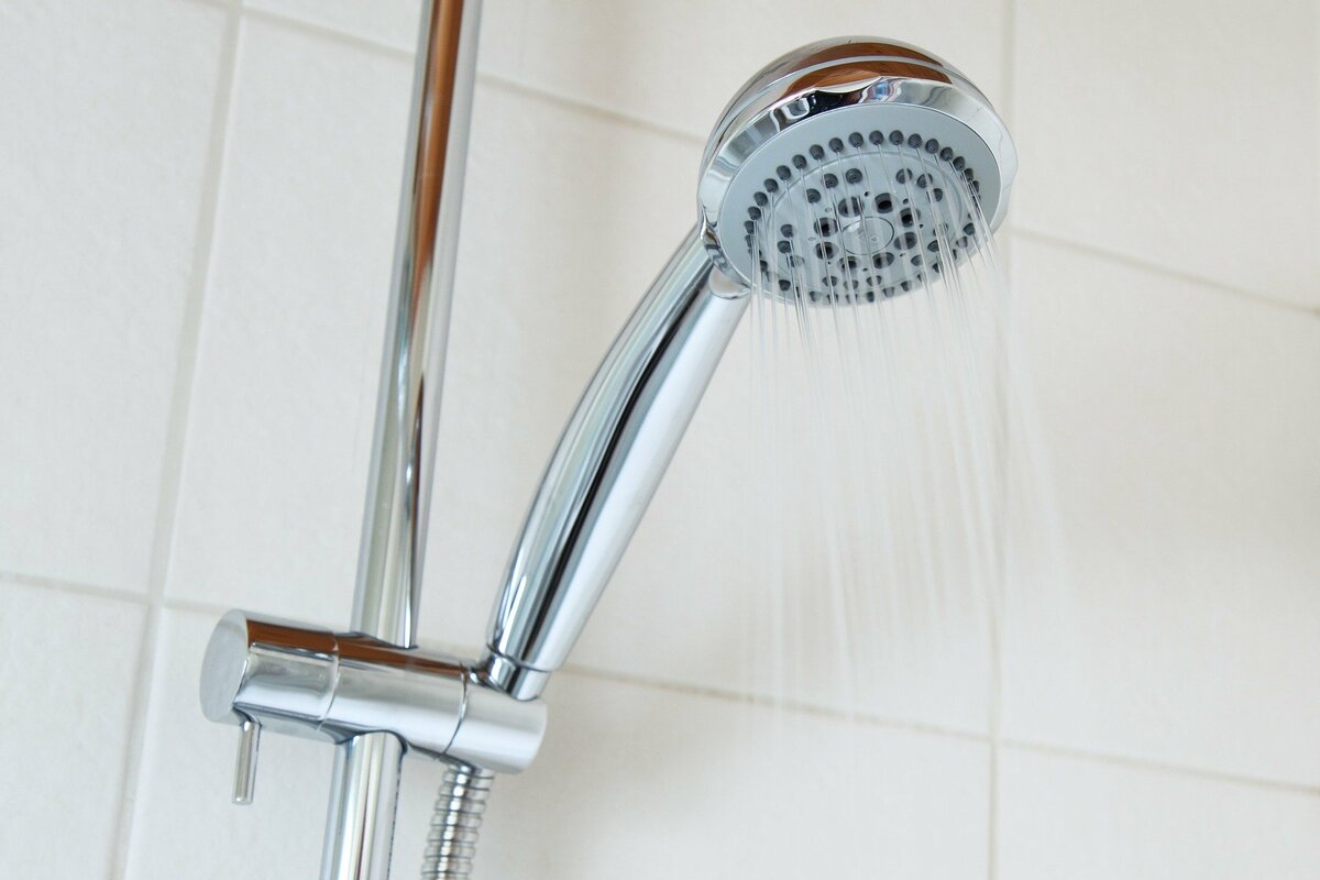 Pendant Une Douche On Consomme En Moyenne 50l D'eau