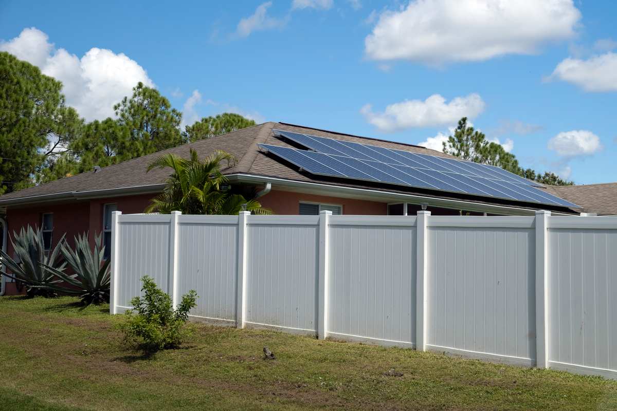 Onduleurs solaires SolarEdge et micro-onduleurs Enphase